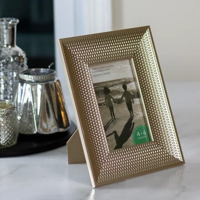 Northlight 4" X 6" Champagne Gold Honeycomb Rectangular Photo Frame 9.5" 1 Northlight 4" X 6" Champagne Gold Honeycomb Rectangular Photo Frame 9.5"
