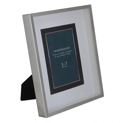 Northlight 10" Modern Look Rectangular 5" X 7" Photo Picture Frame - Silver And Clear 2 Northlight 10" Modern Look Rectangular 5" X 7" Photo Picture Frame - Silver And Clear - Image 2